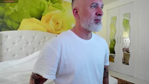 Nico online show from April 7, 3:01 pm