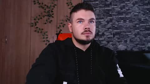 blueeyeboy0 online show from April 29, 10:42 am