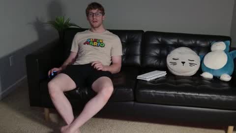 Snapshot of blueeyedtallguy chatting on September 11, 2:10 am blueeyedtallguy online show from September 11, 2:10 am