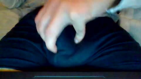 bluegum00 online show from September 14, 10:17 am