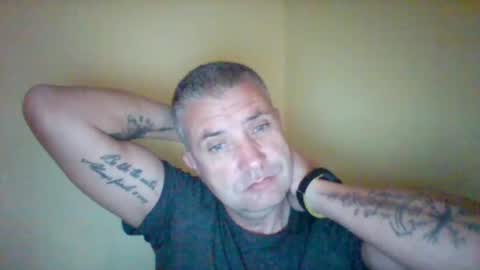 Snapshot of blueiceman5 chatting on December 9, 12:31 pm blueiceman5 online show from December 9, 12:31 pm