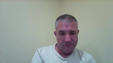 Snapshot of blueiceman5 chatting on October 21, 3:26 pm blueiceman5 online show from October 21, 3:26 pm