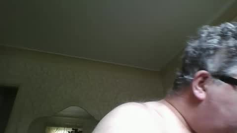 bluemoose70 online show from June 18, 5:18 pm