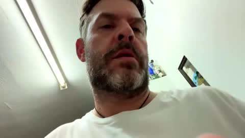 Snapshot of blueylouie8383 chatting on January 15, 2:38 am Blueyloey online show from January 15, 2:38 am