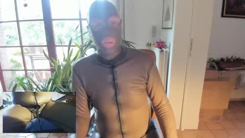 SlaveRobert online show from October 20, 12:31 pm