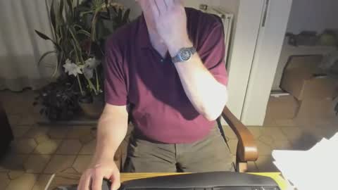 Snapshot of bob2658 chatting on January 17, 4:48 pm SlaveRobert online show from January 17, 4:48 pm