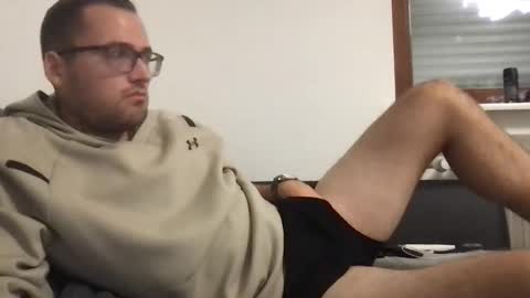 Snapshot of bobbele94 chatting on October 28, 7:49 pm bobbele94 online show from October 28, 7:49 pm