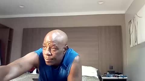 Snapshot of bobbiebone chatting on September 9, 10:52 pm bobbiebone and company online show from September 9, 10:52 pm