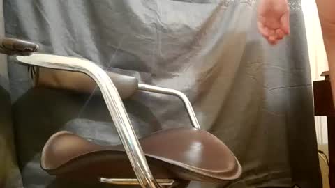 bobby_00x00 online show from June 9, 8:32 pm