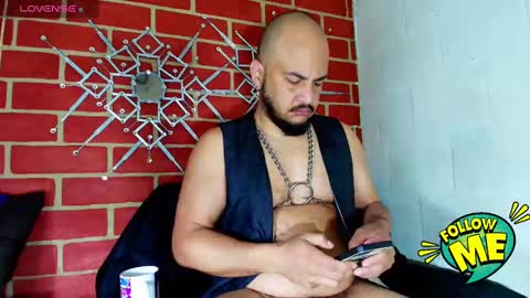 Snapshot of bobby_kbrera chatting on October 1, 3:05 pm bobby_kbrera online show from October 1, 3:05 pm