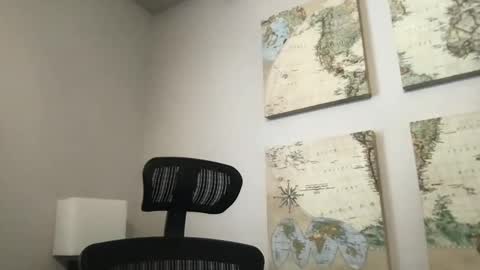 bobbylightfoot3 online show from February 5, 9:22 pm