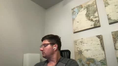 bobbylightfoot3 online show from January 16, 11:40 pm