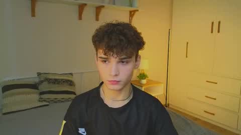 Snapshot of boicute chatting on October 19, 7:44 am GARYALEXPVT IS OPEN online show from October 19, 7:44 am