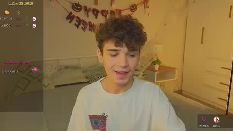 Snapshot of boicute chatting on November 1, 1:59 pm GARYALEXPVT IS OPEN online show from November 1, 1:59 pm