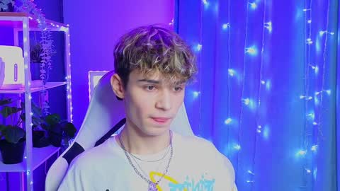 Snapshot of boicute chatting on January 11, 6:23 pm GARYALEXPVT IS OPEN online show from January 11, 6:23 pm