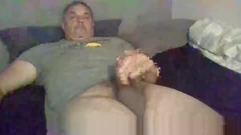 Snapshot of boidady chatting on October 10, 7:57 am emilio online show from October 10, 7:57 am