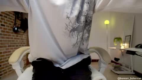 Snapshot of boream_ chatting on October 3, 12:10 pm Bream online show from October 3, 12:10 pm