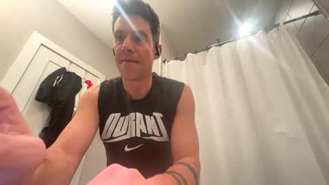 Snapshot of boscobel chatting on February 22, 1:33 am boscobel online show from February 22, 1:33 am