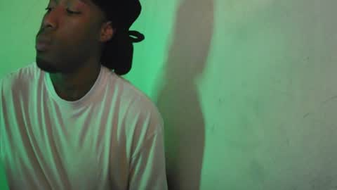 boss_playa98 online show from July 18, 1:23 am