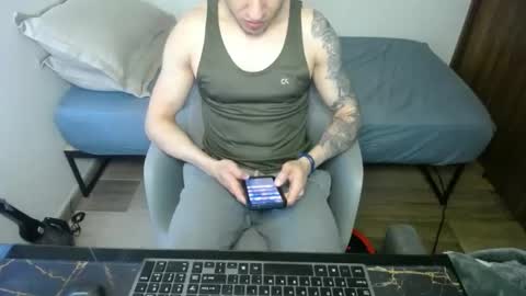 Snapshot of bossking019 chatting on March 3, 12:43 pm bossking019 online show from March 3, 12:43 pm