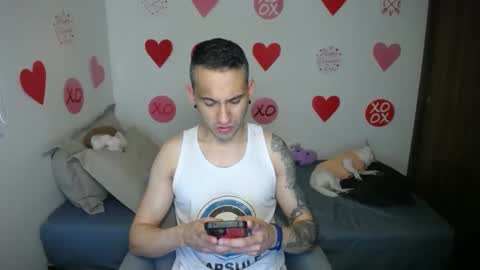 Snapshot of bossking019 chatting on February 14, 12:25 pm bossking019 online show from February 14, 12:25 pm