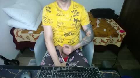 Snapshot of bossking019 chatting on February 3, 11:20 am bossking019 online show from February 3, 11:20 am