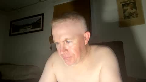 bostonirish45 online show from April 29, 4:39 am