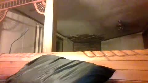 Snapshot of bottomcdforoldersc chatting on October 4, 8:52 am James online show from October 4, 8:52 am