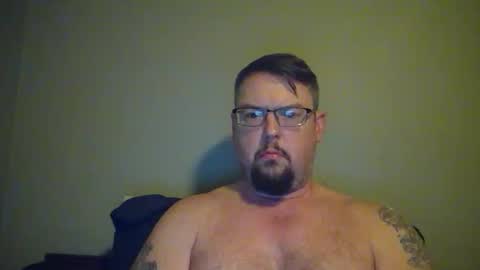 bowtieguy84 online show from March 27, 3:00 am