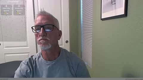 Snapshot of boxerunderwear chatting on January 6, 8:50 pm Kev online show from January 6, 8:50 pm