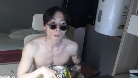 boxman556990 online show from September 23, 7:02 pm
