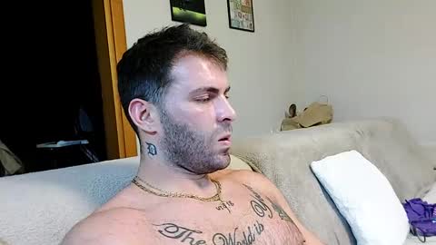 Snapshot of boy_aroundtheworld chatting on October 2, 10:58 pm Dan online show from October 2, 10:58 pm