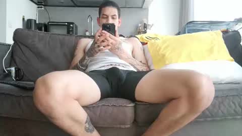 boy_master5 online show from June 11, 6:22 am