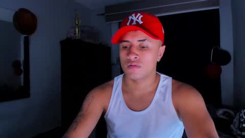 Snapshot of boy_nauthy chatting on March 4, 5:00 am boy_nauthy online show from March 4, 5:00 am