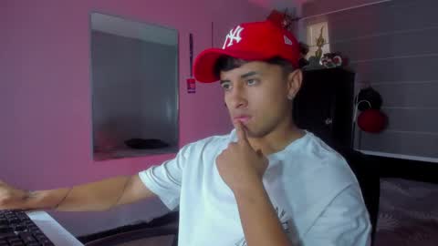 Snapshot of boy_nauthy chatting on January 16, 7:10 pm boy_nauthy online show from January 16, 7:10 pm
