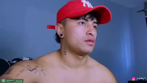 boy_nauthy online show from November 15, 6:32 pm