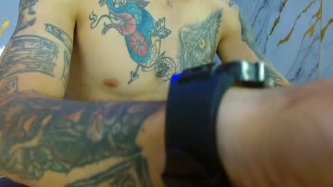boy_tatto77 online show from June 3, 1:02 pm