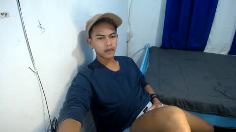 Snapshot of boyax16 chatting on January 25, 2:25 pm boyax16 online show from January 25, 2:25 pm
