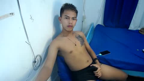 Snapshot of boyax16 chatting on January 19, 4:36 pm boyax16 online show from January 19, 4:36 pm