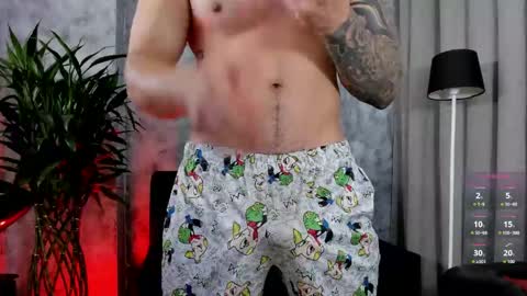 boyc02_ online show from April 25, 1:41 pm