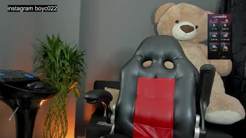 Snapshot of boyc02_ chatting on February 25, 11:55 pm boyc02_ online show from February 25, 11:55 pm