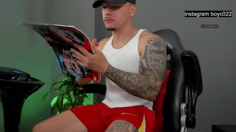 Snapshot of boyc02_ chatting on December 30, 10:45 pm boyc02_ online show from December 30, 10:45 pm