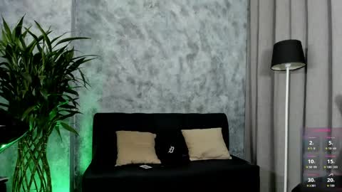 boyc02_ online show from April 28, 2:27 am