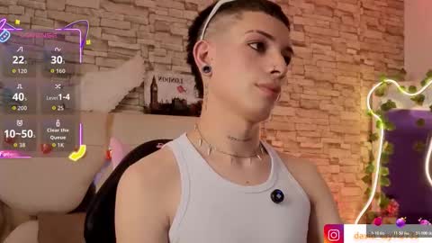 boyfox_tay online show from February 7, 7:30 pm