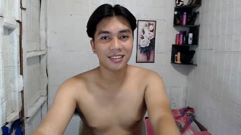 Snapshot of boyinyourfantasy chatting on December 7, 10:06 pm Dex online show from December 7, 10:06 pm