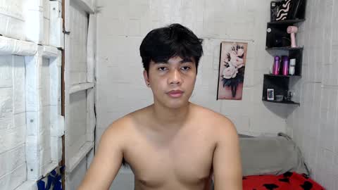 Snapshot of boyinyourfantasy chatting on February 9, 7:52 pm Dex online show from February 9, 7:52 pm