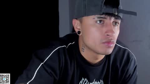 Snapshot of boylatin_777 chatting on September 15, 4:03 am miguel online show from September 15, 4:03 am