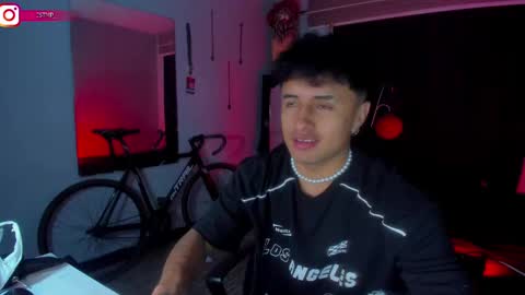 Snapshot of boylatin_777 chatting on February 10, 4:52 am miguel online show from February 10, 4:52 am
