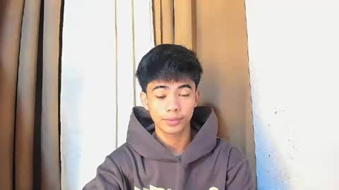 HI IM JAMES DONT FORGET GIVE ME THUMBS UP AND JOIN TO MY FANCLUB online show from June 15, 11:40 pm
