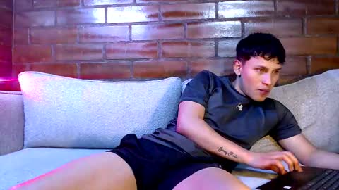 boynick777 online show from October 24, 12:56 am